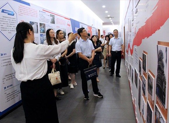 广州市思想政治工作及企业文化建设工作交流会与会代表一行到开云线上平台·（中国）官方网站参观